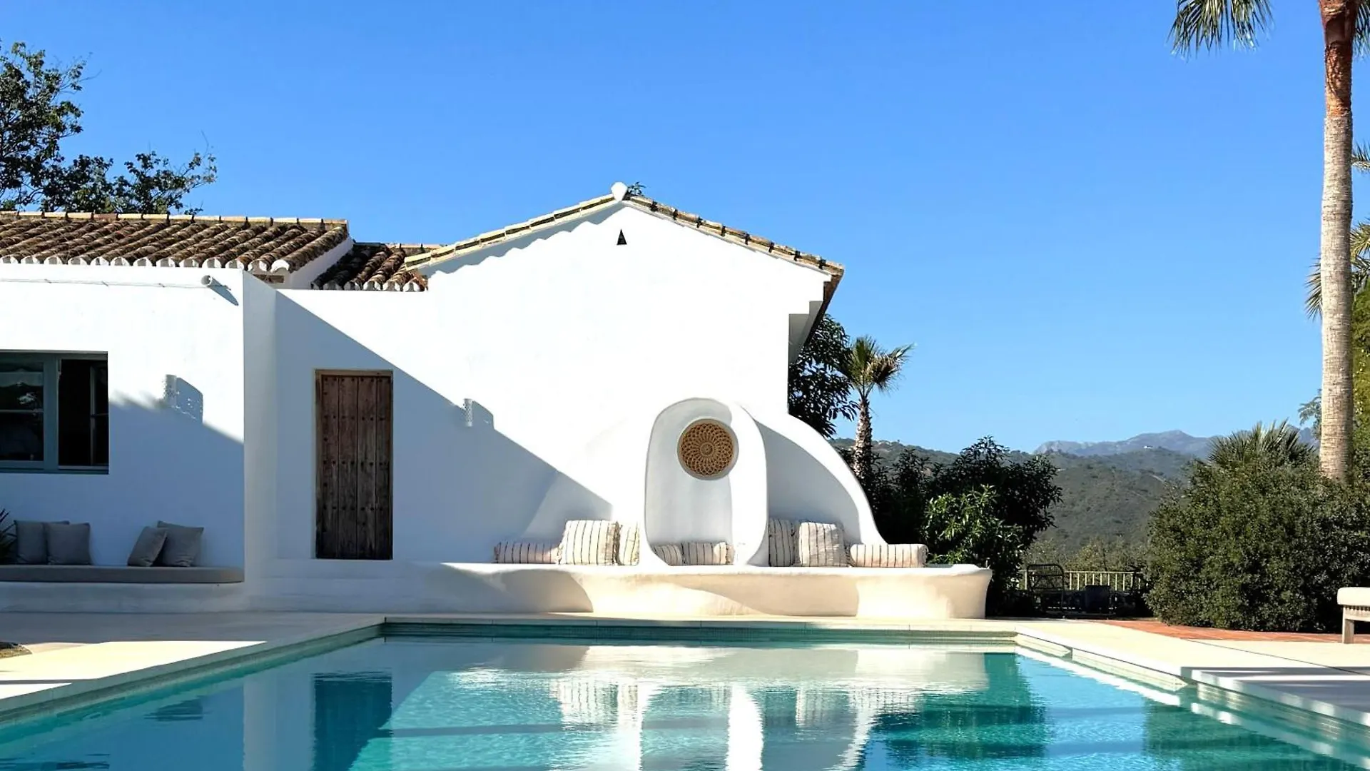 Viluz - Wellbeing Resort Marbella Mijas Bed and breakfast